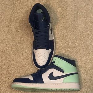 Nike Air Jordan 1 Retro Mystic Navy Mint Foam Blue Mint Men’s Sneakers Size 9